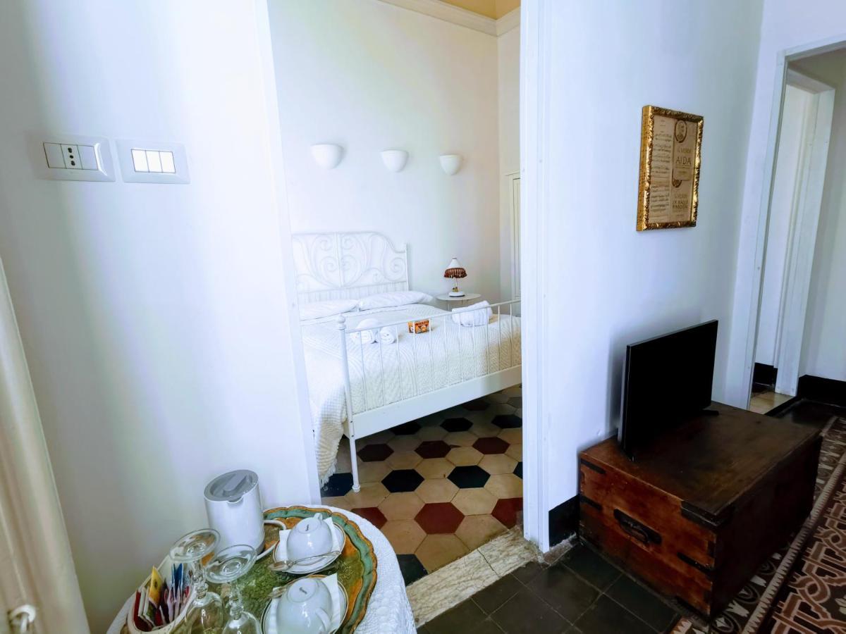 Fera O' Luni Bed and Breakfast Catania Exterior foto